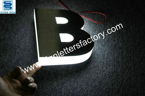 sidelit LED sign letters 01